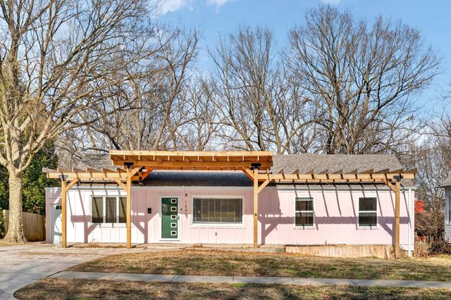 1345 E Walnut Street, Springfield, MO 65802