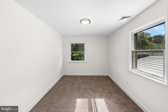 41 STONETOWN RD, Birdsboro, PA 19508