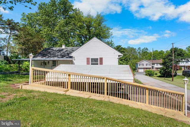 41 STONETOWN RD, Birdsboro, PA 19508