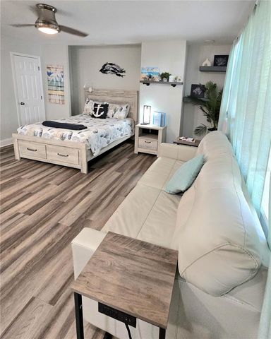 335 5TH AVENUE N, St Petersburg, FL 33701