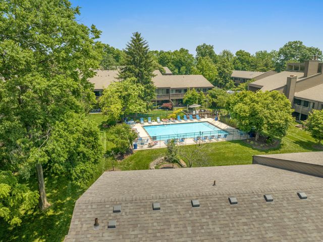 750 Shaker Drive 501, Lexington, KY 40504