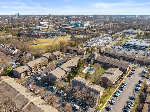 750 Shaker Drive 501, Lexington, KY 40504