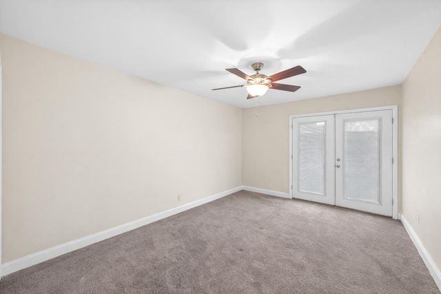 750 Shaker Drive 501, Lexington, KY 40504