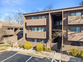 750 Shaker Drive 501, Lexington, KY 40504