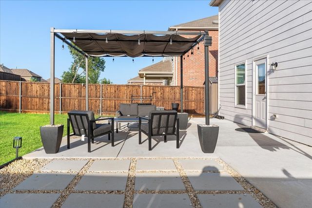 1237 Trace Drive, Aubrey, TX 76227