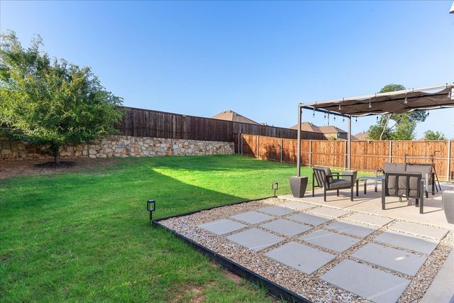 1237 Trace Drive, Aubrey, TX 76227