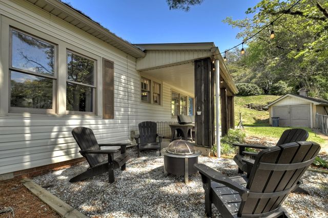 102 Riverview Street, Copperhill, TN 37317