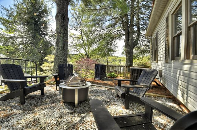 102 Riverview Street, Copperhill, TN 37317