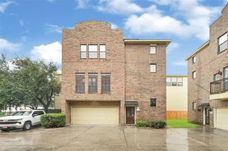1409 St Emanuel Street, Houston, TX 77003