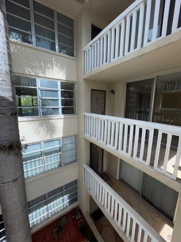 7091 Environ Boulevard 347, Lauderhill, FL 33319