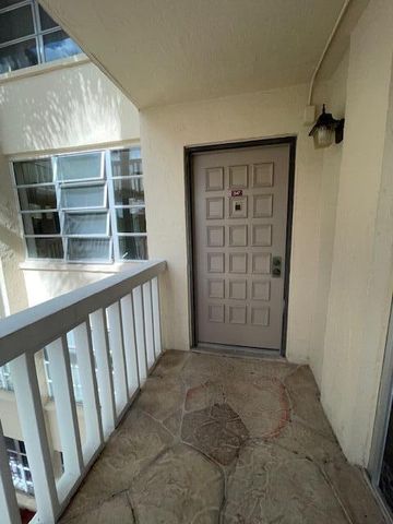 7091 Environ Boulevard 347, Lauderhill, FL 33319