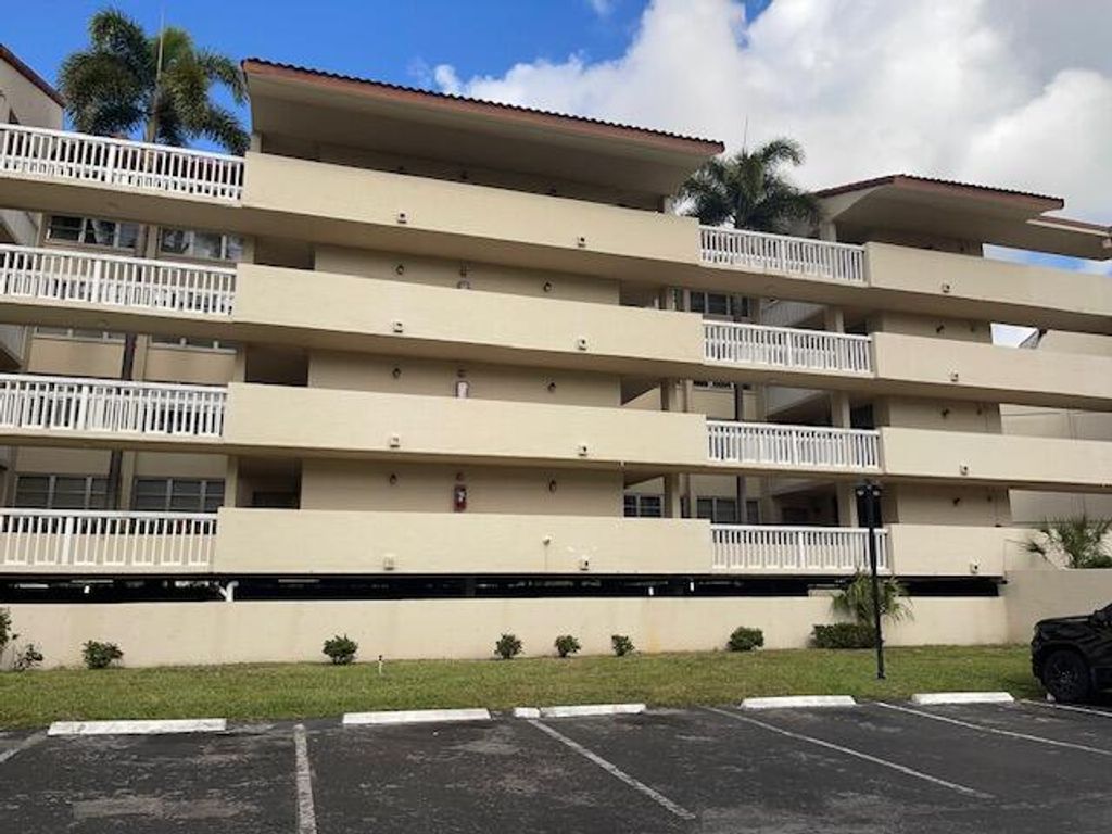 7091 Environ Boulevard 347, Lauderhill, FL 33319