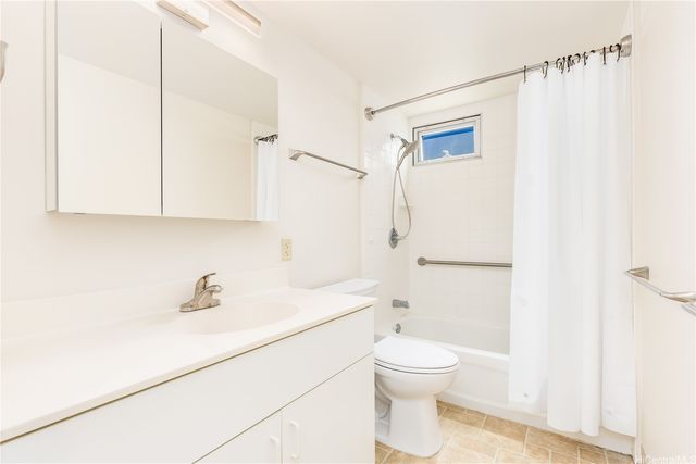 3009 Ala Makahala Place 504, Honolulu, HI 96818