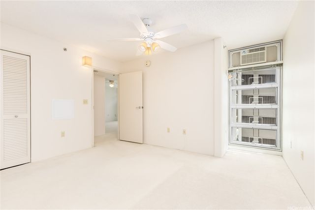3009 Ala Makahala Place 504, Honolulu, HI 96818