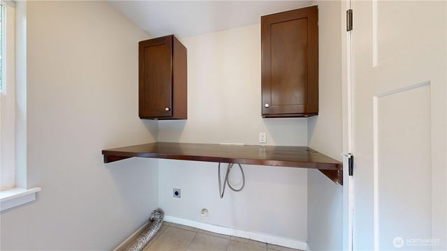 8836 E B Street, Tacoma, WA 98445