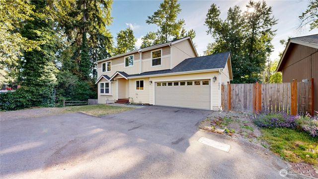 8836 E B Street, Tacoma, WA 98445