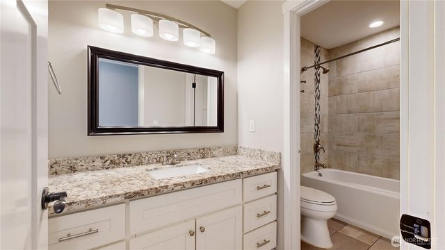 8836 E B Street, Tacoma, WA 98445