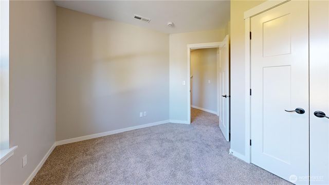 8836 E B Street, Tacoma, WA 98445