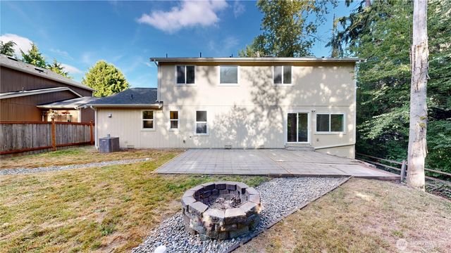 8836 E B Street, Tacoma, WA 98445