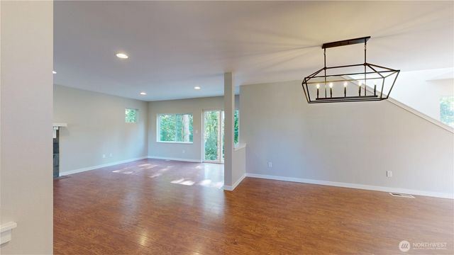 8836 E B Street, Tacoma, WA 98445