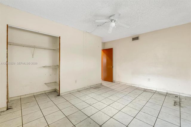 9921 SW 165th Ter, Miami, FL 33157