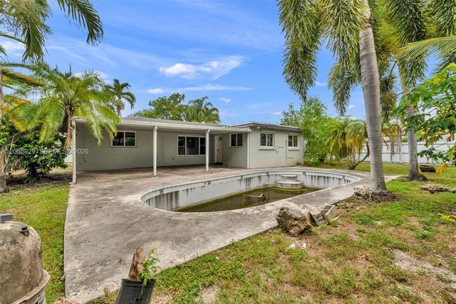 9921 SW 165th Ter, Miami, FL 33157