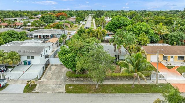 9921 SW 165th Ter, Miami, FL 33157