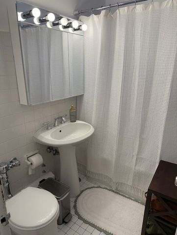 4950 N MARINE Drive 404, Chicago, IL 60640