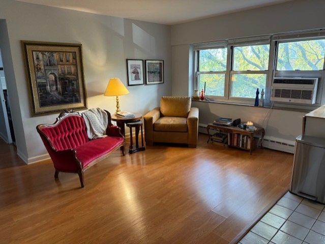 4950 N MARINE Drive 404, Chicago, IL 60640