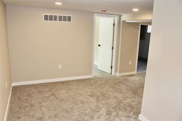 1615 56th Street, Des Moines, IA 50310