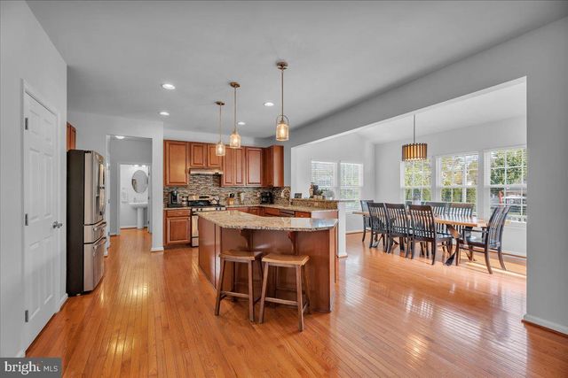 256 STAGGERBUSH RD, Williamstown, NJ 08094