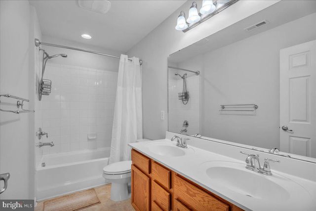 256 STAGGERBUSH RD, Williamstown, NJ 08094