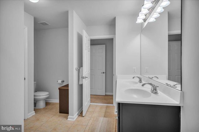 256 STAGGERBUSH RD, Williamstown, NJ 08094