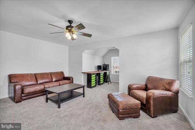 256 STAGGERBUSH RD, Williamstown, NJ 08094