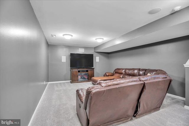 256 STAGGERBUSH RD, Williamstown, NJ 08094