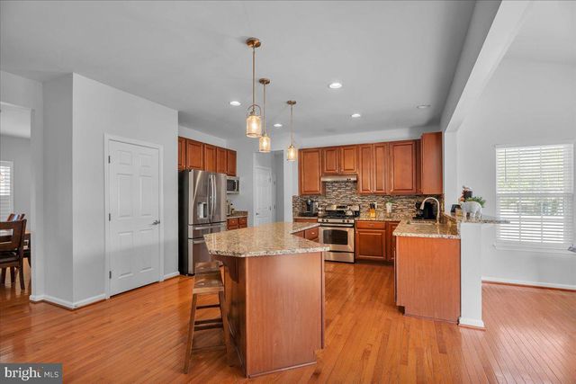 256 STAGGERBUSH RD, Williamstown, NJ 08094