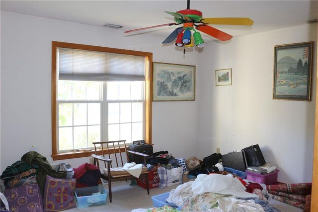 109 Black Bass LN, Knotts Island, NC 27950