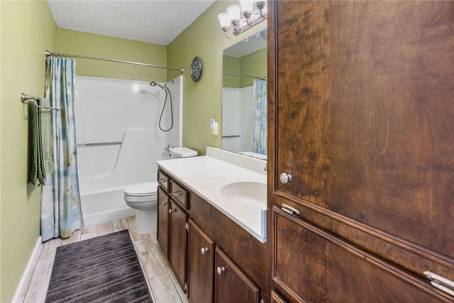 756 Alhambra Dr, Corpus Christi, TX 78418