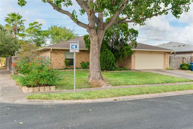 756 Alhambra Dr, Corpus Christi, TX 78418