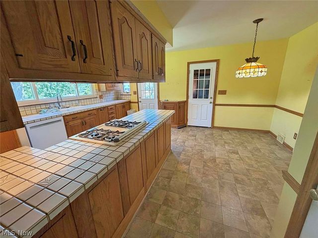 5022 Lawndale Street NW, Canton, OH 44708