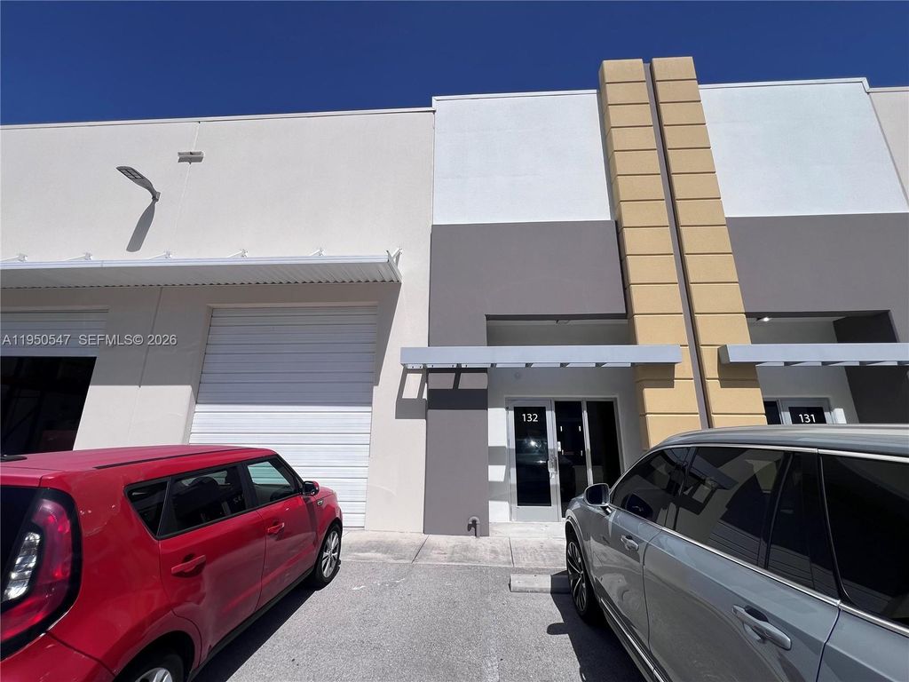 10891 NW 17th Street 132, Sweetwater, FL 33172