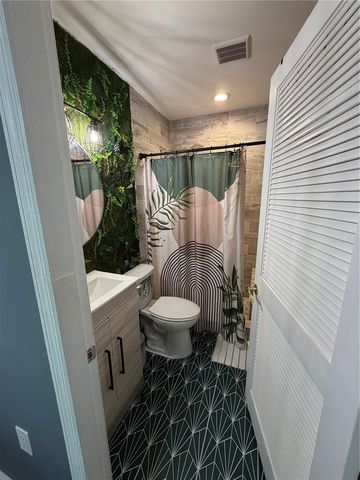 2516 3RD AVENUE S, St Petersburg, FL 33712