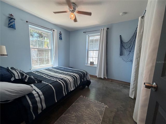 2516 3RD AVENUE S, St Petersburg, FL 33712