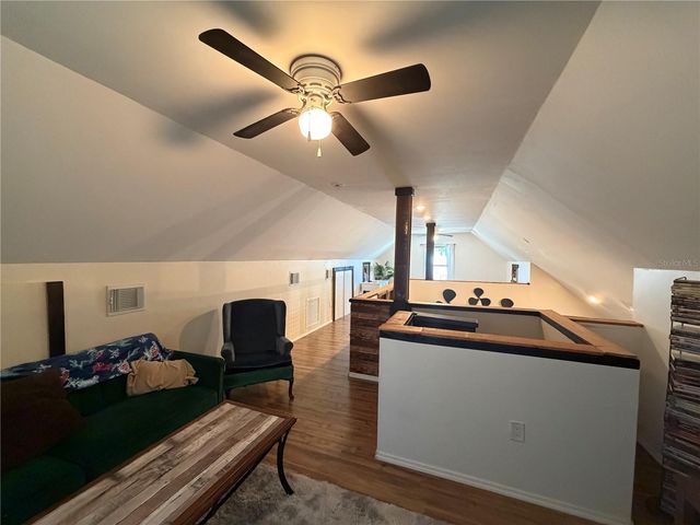 2516 3RD AVENUE S, St Petersburg, FL 33712