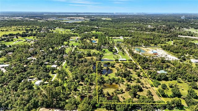 6821 Rich RD, North Fort Myers, FL 33917