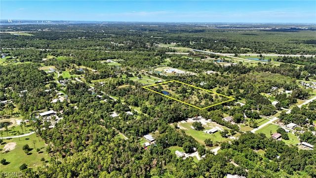 6821 Rich RD, North Fort Myers, FL 33917