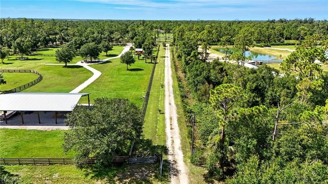 6821 Rich RD, North Fort Myers, FL 33917