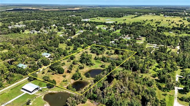 6821 Rich RD, North Fort Myers, FL 33917