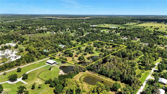 6821 Rich RD, North Fort Myers, FL 33917