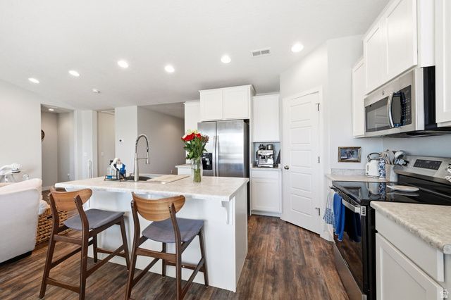 1175 W SILVER HOLLOW RD, Syracuse, UT 84075